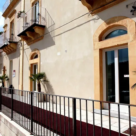 Hotell La Dimora Di Piazza Carmine Ragusa