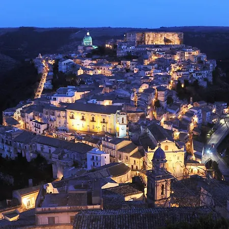 Hotell La Dimora Di Piazza Carmine 3*