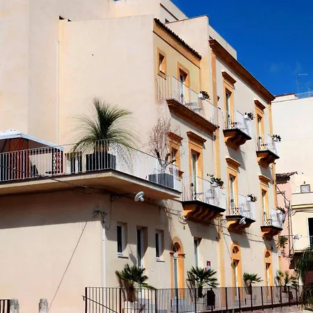 La Dimora Di Piazza Carmine Ragusa